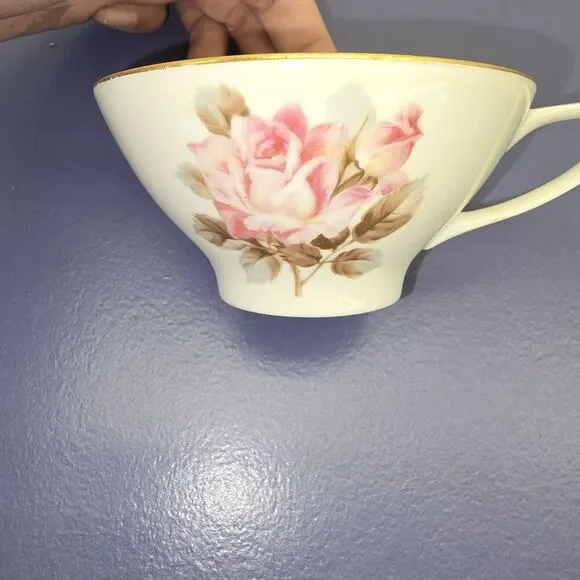 Vintage RC Nippon Toki Kaisha Pink Rose Floral Pattern Tea/Coffee Cup - Picture 5 of 6